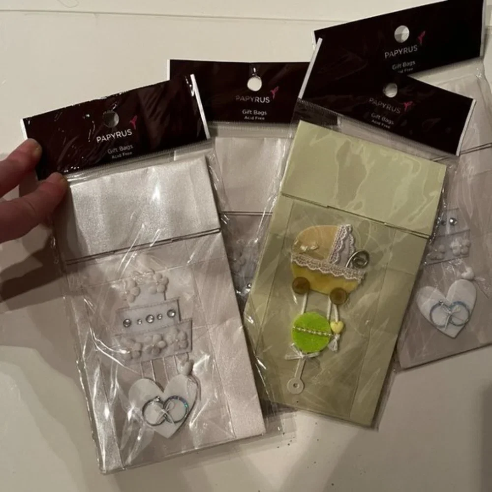 Gift Bags - 4 Small‎ Wedding and New Baby (new)